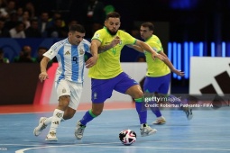 Video bóng đá Brazil - Argentina: Đăng quang kịch tính (Chung kết Futsal World Cup)